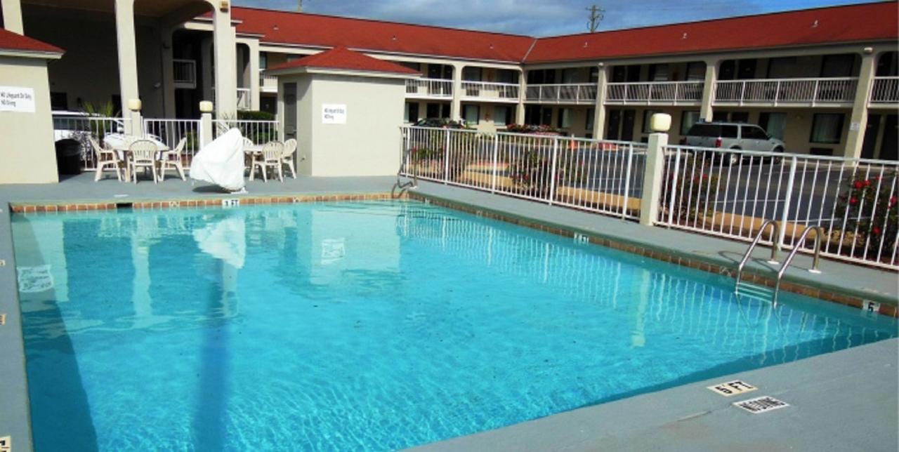 Motel 6 Abbeville, Al Buitenkant foto